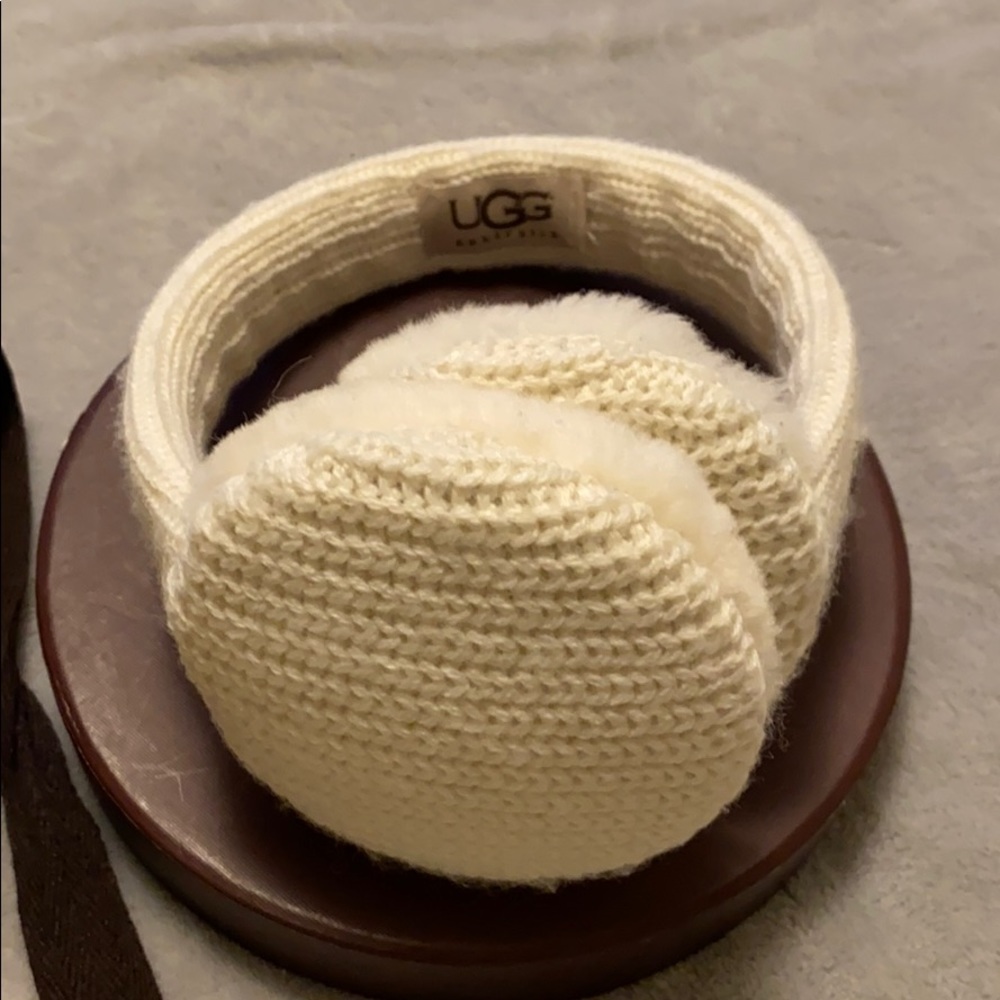 UGG ivory cardy earmuff
